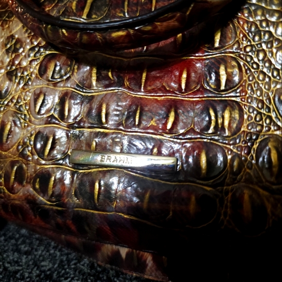 Brahmin Small finley and matching wallet - Picture 7 of 10